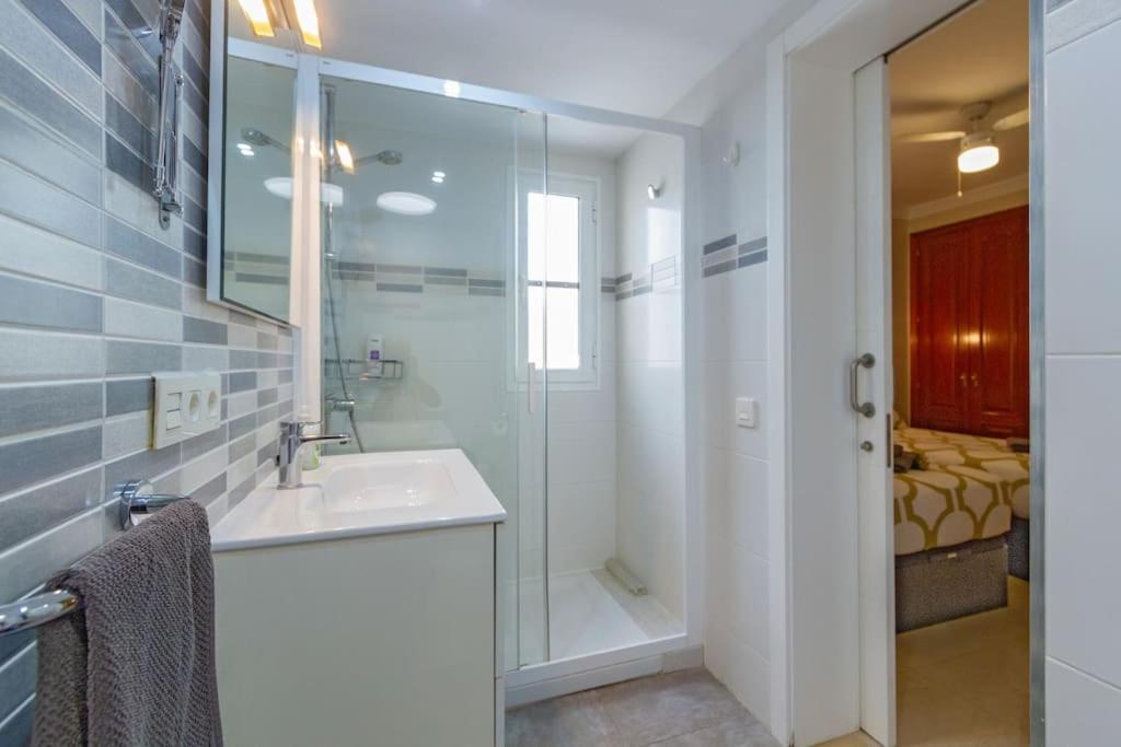 Riviera Park 2b, 2 Bed Appartamento